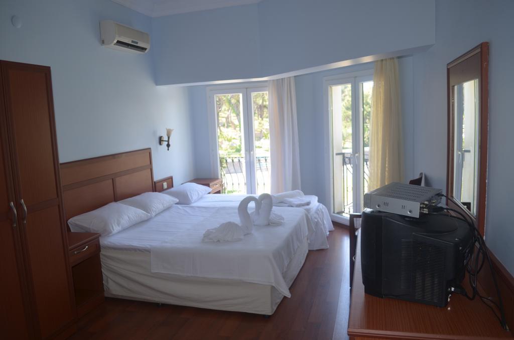 Silva Hotel Ayvalı エクステリア 写真