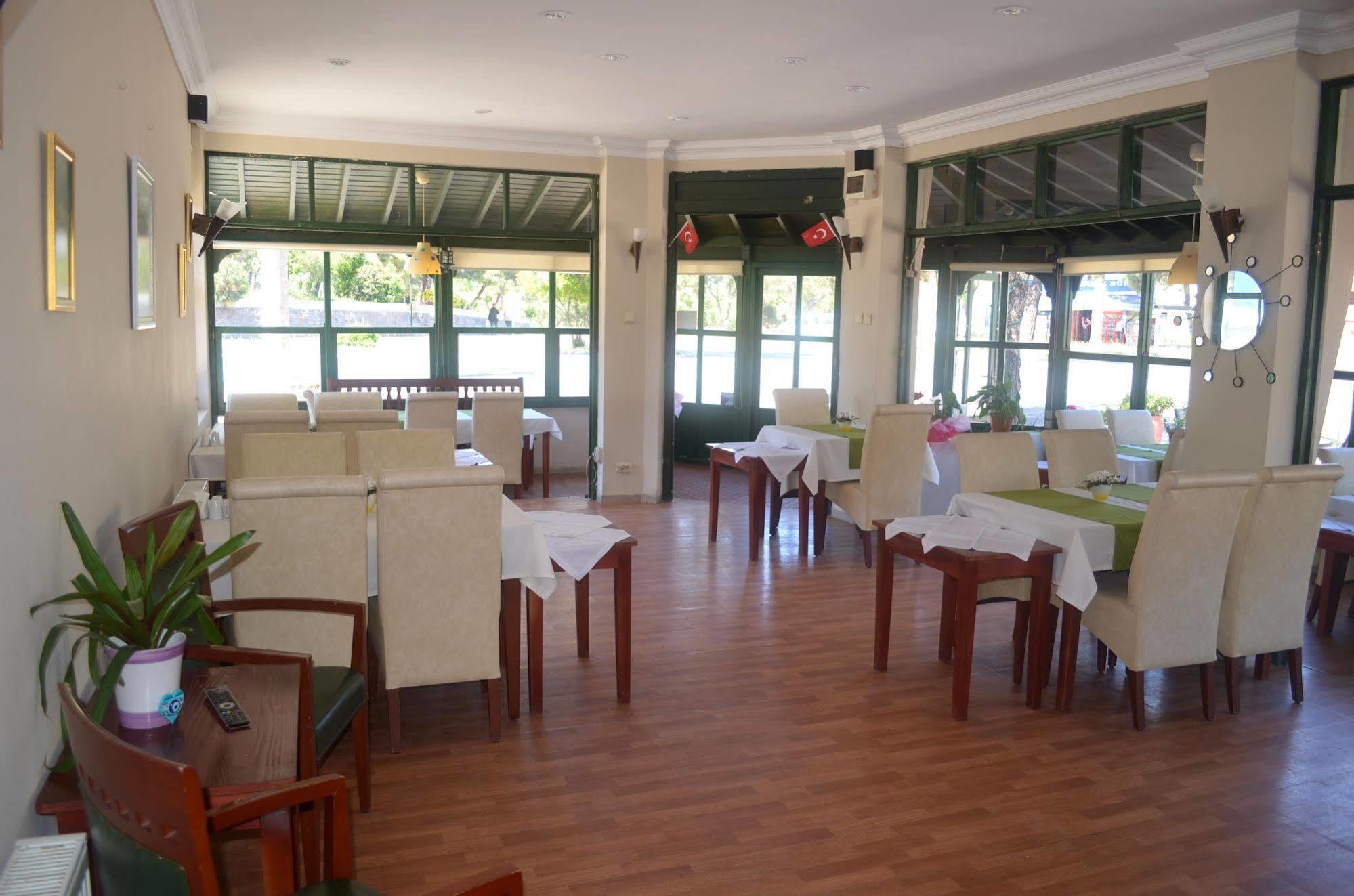 Silva Hotel Ayvalı エクステリア 写真
