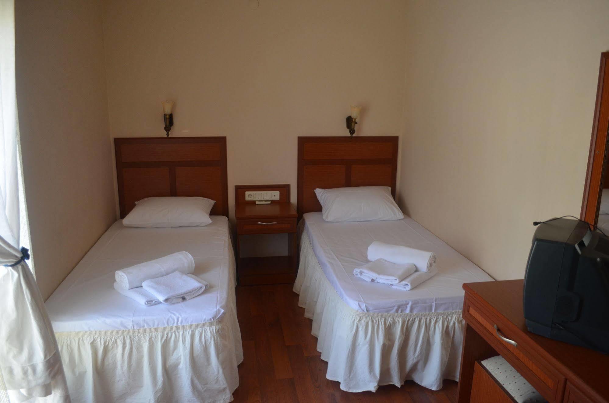 Silva Hotel Ayvalı エクステリア 写真