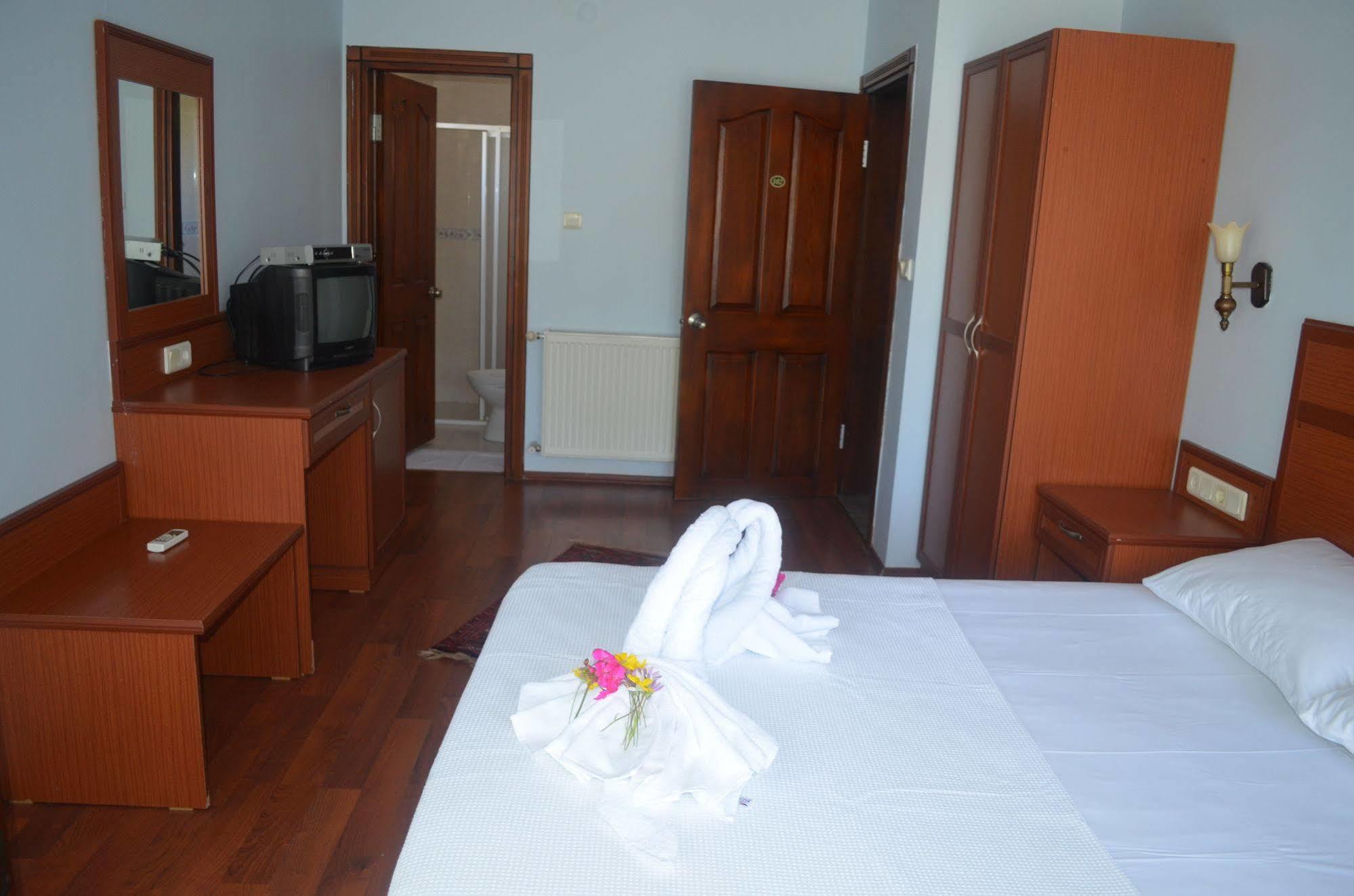 Silva Hotel Ayvalı エクステリア 写真