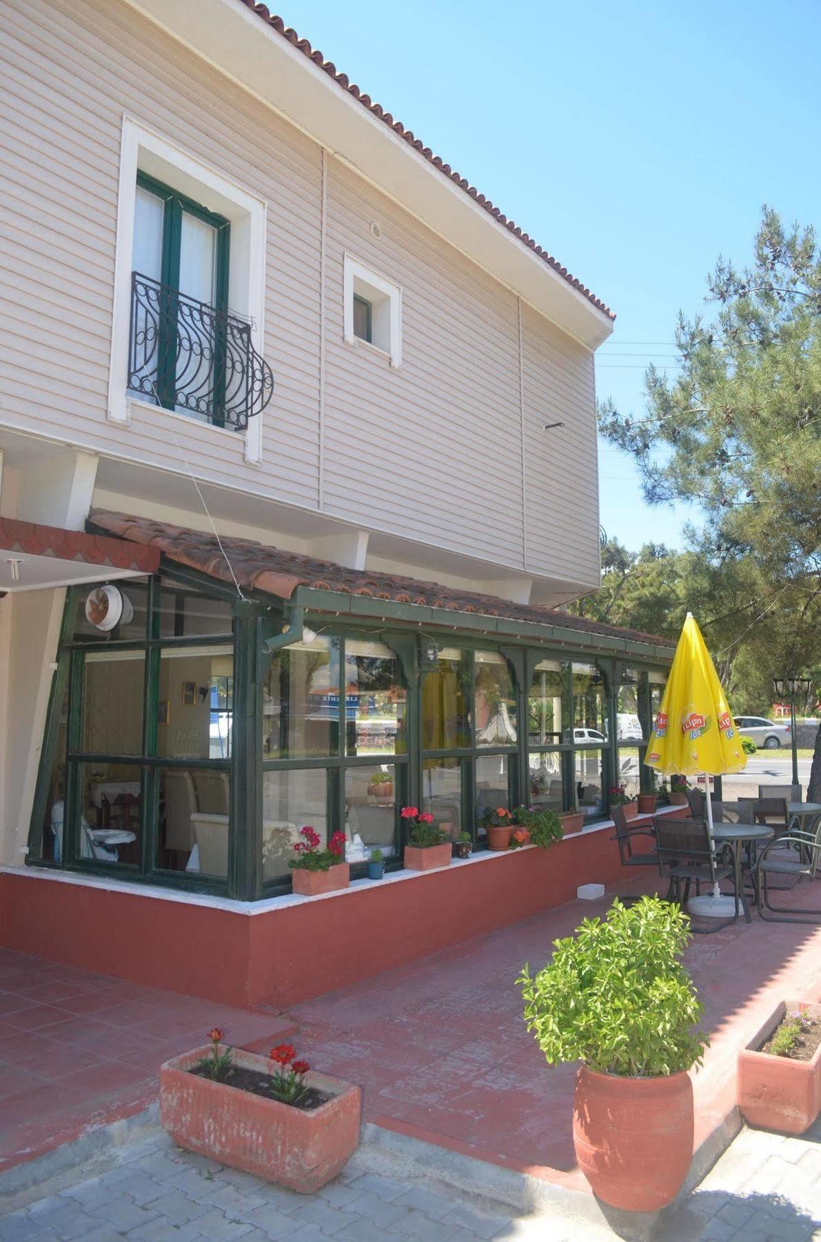 Silva Hotel Ayvalı エクステリア 写真